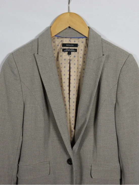 RW&CO Structured Blazer Women’s Size 2 Beige Workwear Film Worn The Boys - Picture 3 of 10